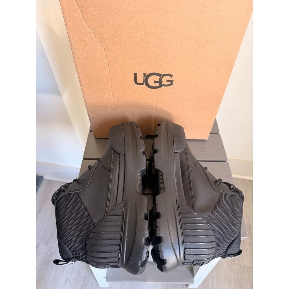 New in box Womens UGG Neumel X Hybrid Boot - Black‎ waterproof 9